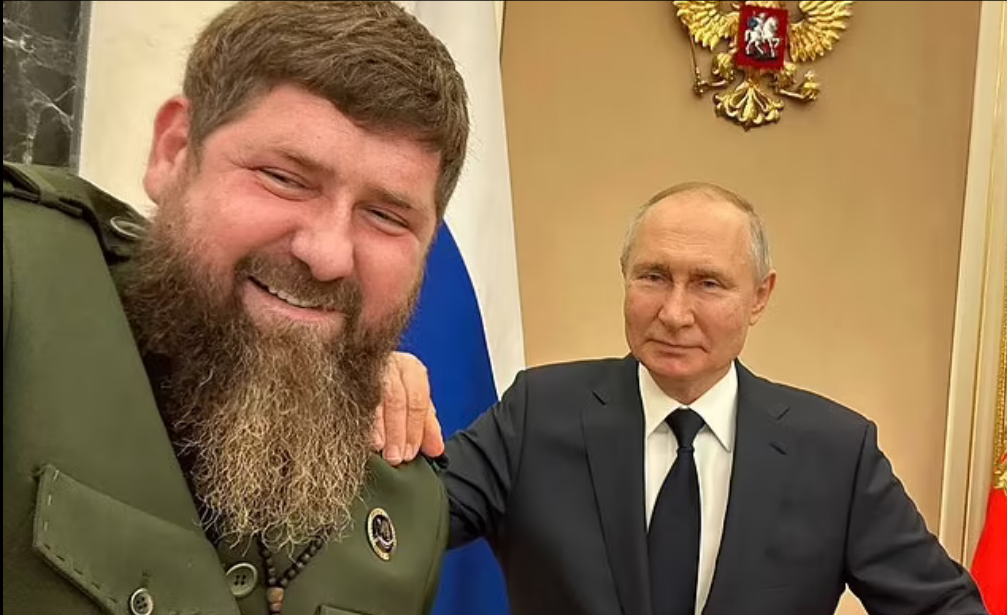 Imagine cu Ramzan Kadyrov și Vladimir Putin